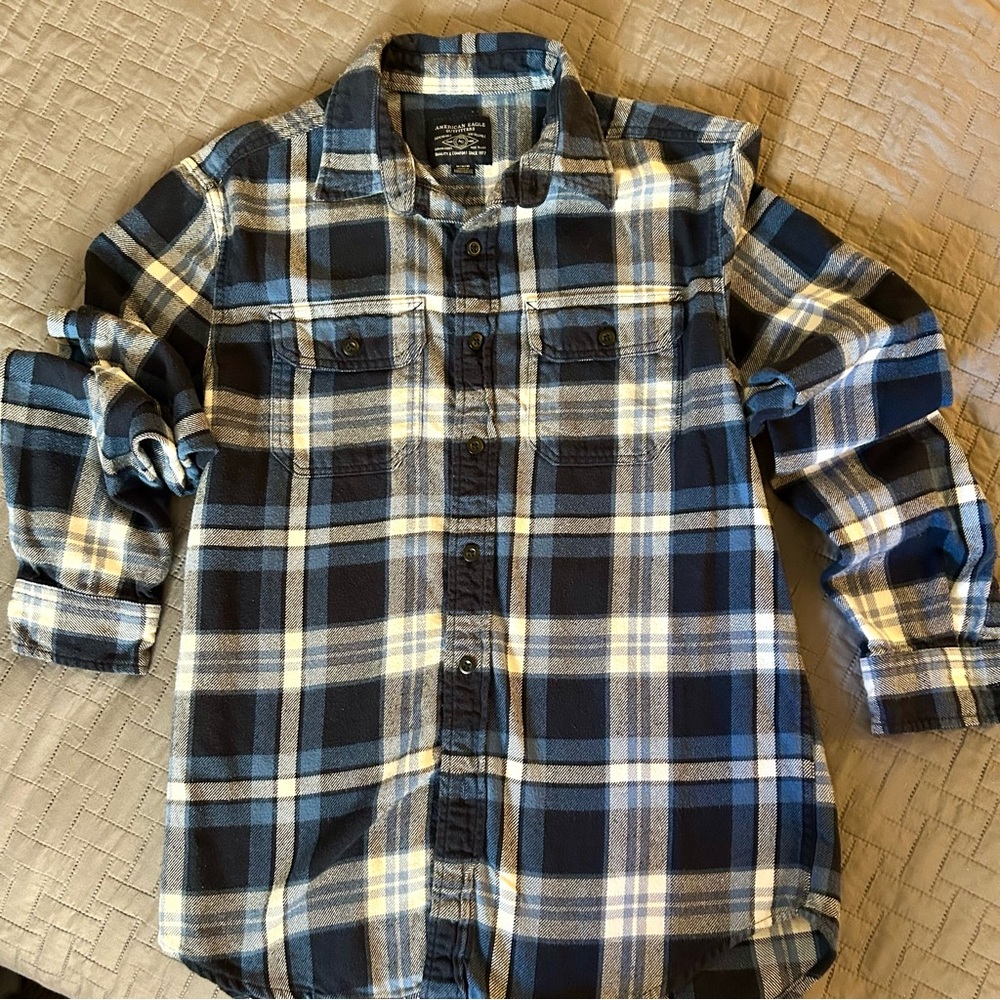 American Eagle Outfitters Navy and White Plaid Shirt